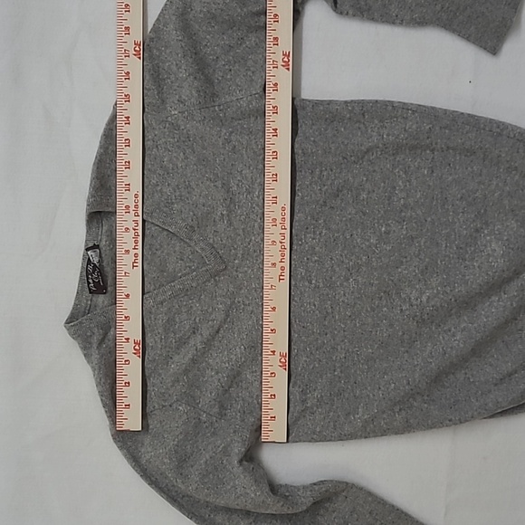 Vintage Peter Barton’s Pure Cashmere V-Neck Sweater | Made in Scotland | XS - Picture 8 of 8